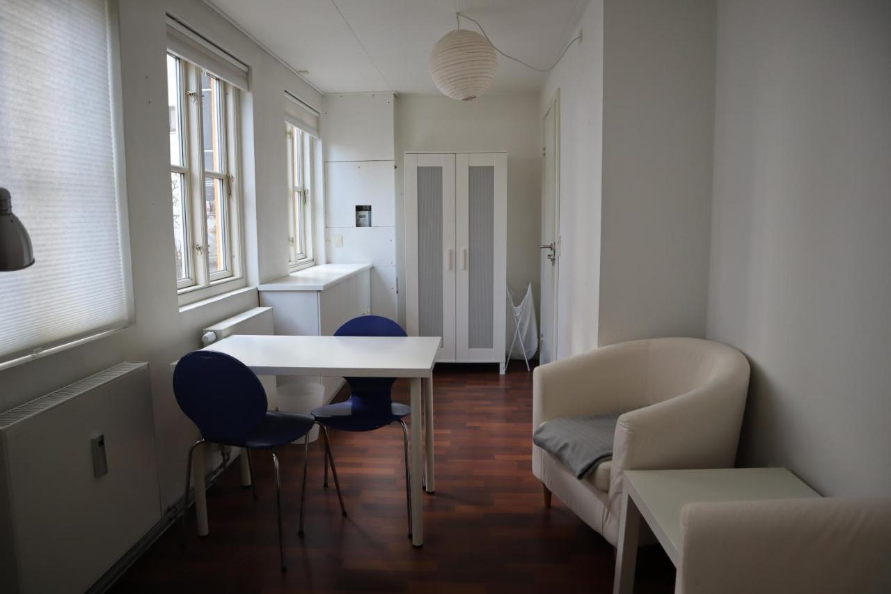 Rooms In Quiet Yellow Courtyard Apartment Copenhagen Exterior photo